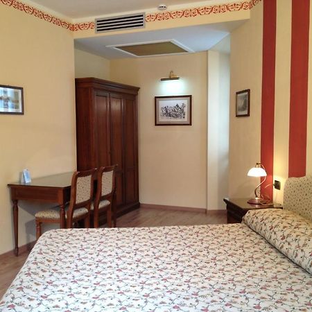 La Dependance Hotel Menaggio Luaran gambar