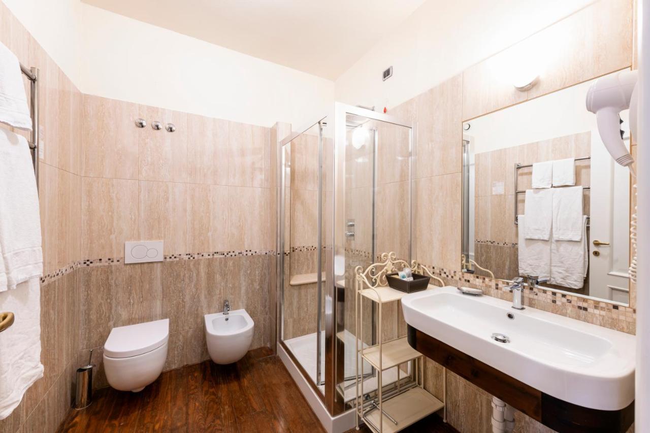 La Dependance Hotel Menaggio Luaran gambar