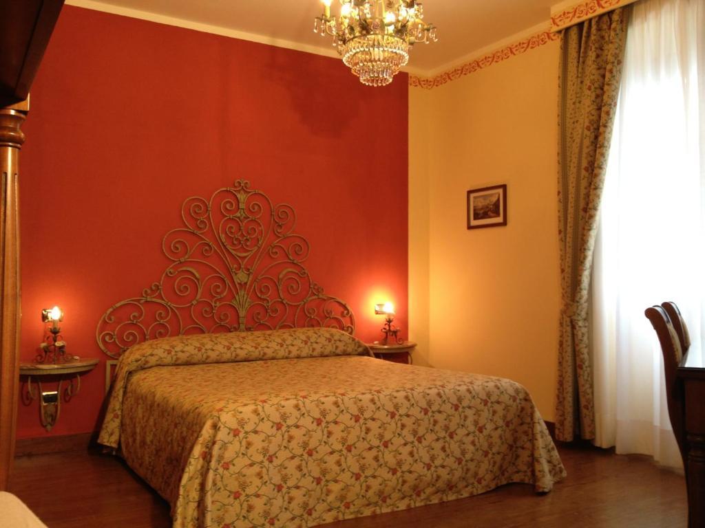 La Dependance Hotel Menaggio Bilik gambar