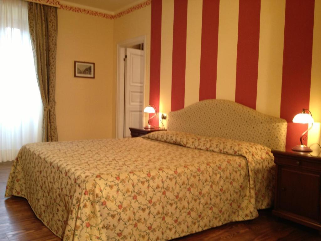 La Dependance Hotel Menaggio Luaran gambar