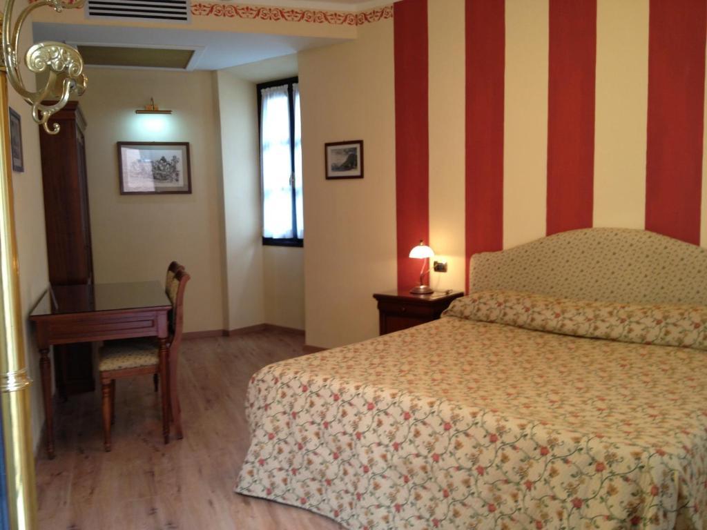 La Dependance Hotel Menaggio Luaran gambar